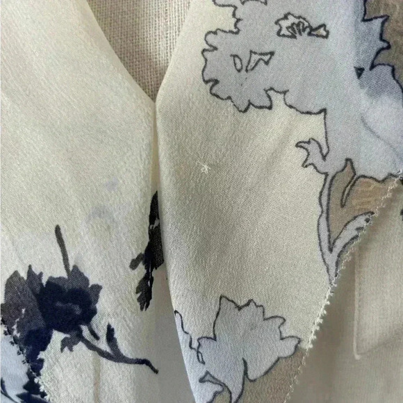 T. Babaton by Aritzia Ainsley silk sleeveless blouse - Picture 3 of 6